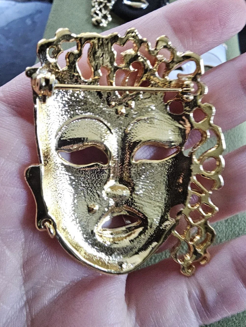 Vintage Brooch Lot